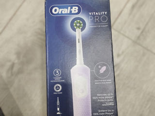 Vând periuță nouă Oral B Vitality Pro