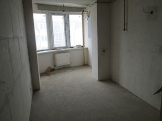 Тогатин, центр, новый дом, ул. Трандафирилор, белый вариант, 57кв.м, +кладовка в подвале. foto 5