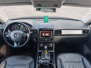 Volkswagen Touareg foto 9