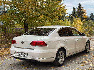 Volkswagen Passat foto 3