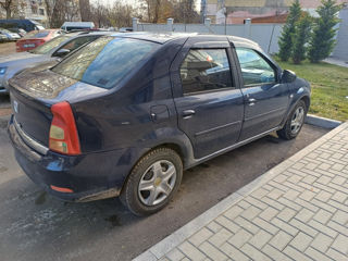 Dacia Logan foto 2