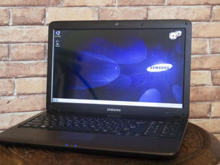 Samsung 15.6 - intel Core i5 4x 3.10ghz, 8GB RAM, HDD 500GB, Radeon HD graphics foto 2