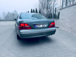 Lexus LS Series foto 4