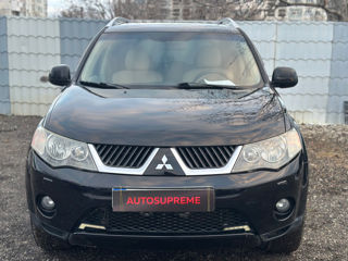 Mitsubishi Outlander foto 2