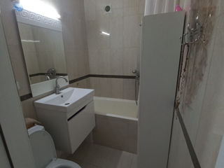 Apartament cu 2 camere, 47 m², Botanica, Chișinău foto 3