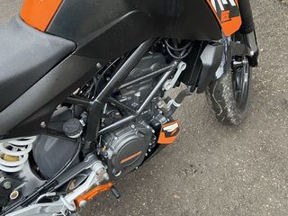 KTM Duke 125 foto 5