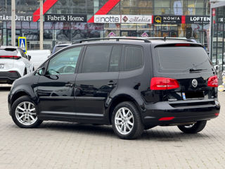 Volkswagen Touran foto 5