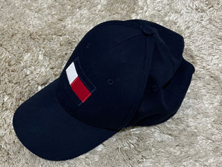 Tommy Hilfiger foto 2