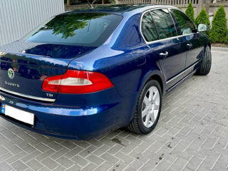 Skoda Superb foto 3