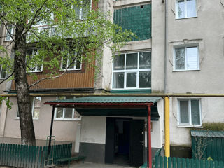 Apartament cu 3 camere, 66 m², Centru, Drochia