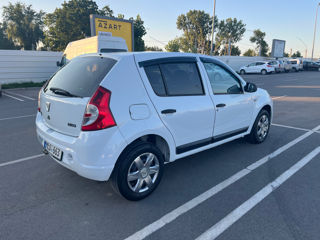 Dacia Sandero foto 4