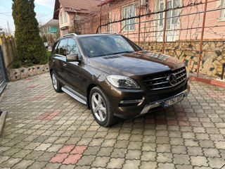 Mercedes M-Class foto 2