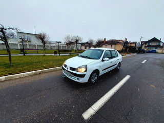 Renault Clio foto 4