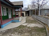 Vînd casă de locuit mobilată lîngă drum asfaltat urgent 16000 euro raionul Telenesti satul Negureni foto 4