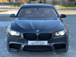 BMW 5 Series foto 6