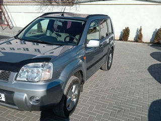 Nissan X-Trail foto 3