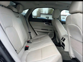 Jaguar XF foto 7