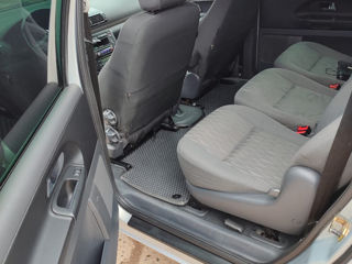 Volkswagen Sharan foto 9