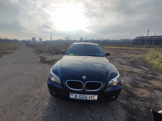 BMW 5 Series foto 3