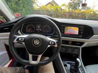 Volkswagen Jetta foto 7