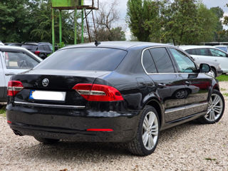 Skoda Superb foto 4