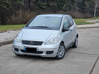 Mercedes A-Class foto 2