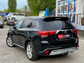 Mitsubishi Outlander foto 3