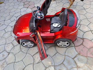 Продам детский электромобиль,есть пульт управления в хорошем состоянии. foto 4