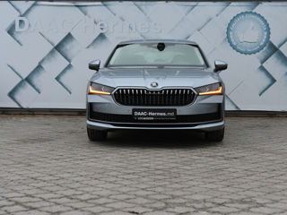 Skoda Superb foto 2