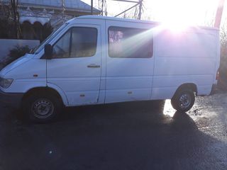 Mercedes Sprinter 208 foto 4