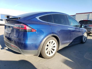 Tesla Model X foto 4