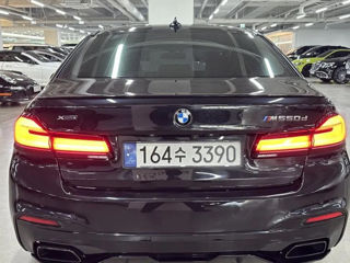 BMW 5 Series foto 3