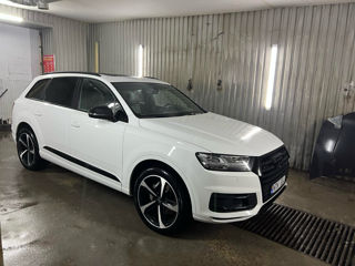 Audi Q7 foto 10