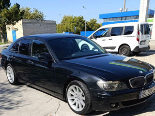 BMW 7 Series foto 3