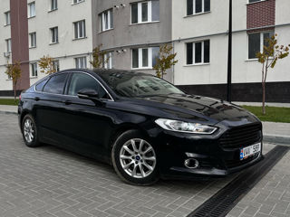 Ford Mondeo foto 2