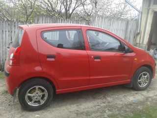 Nissan Pixo foto 7