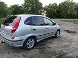 Nissan Almera Tino foto 6