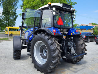 Tractor Nou - Farmtrac Europa