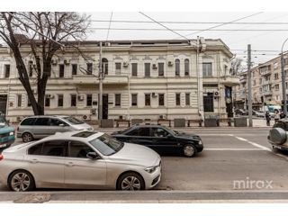 Se dă în chirii spațiu comercial, str. București, Centru, 2970 euro foto 1