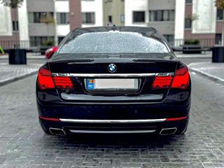 BMW 7 Series foto 5