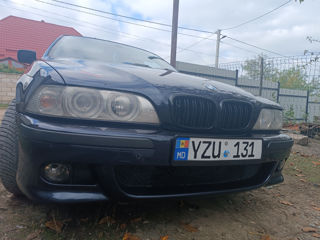 BMW 5 Series foto 4