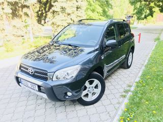 Toyota Rav 4 foto 10