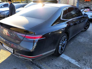 Genesis G90 foto 2