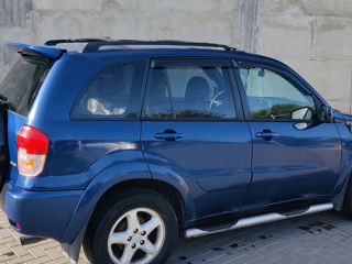 Toyota Rav 4 foto 3