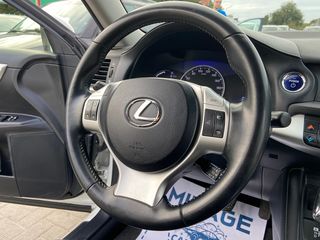 Lexus CT Series foto 16