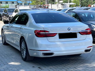 BMW 7 Series foto 3