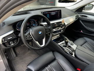 BMW 5 Series foto 9