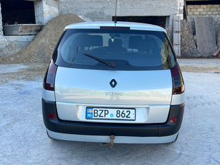 Renault Grand Scenic foto 4