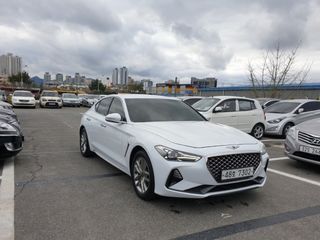 Hyundai Genesis foto 1