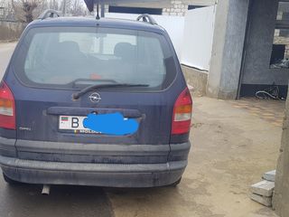 Opel zafira foto 3